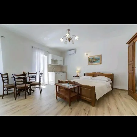 Casa Lanamaria 펜션 *