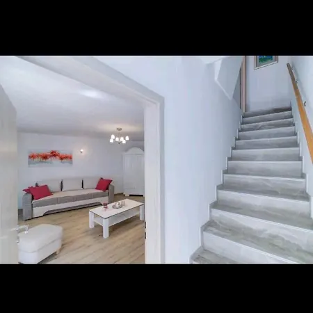 Casa Lanamaria Tatil Evi